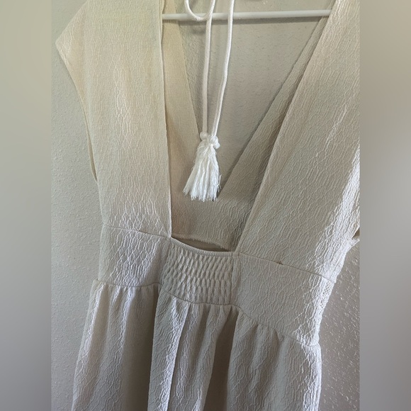 Zara Elegant off White Lace embroidered open back short Romper size M - Picture 5 of 6